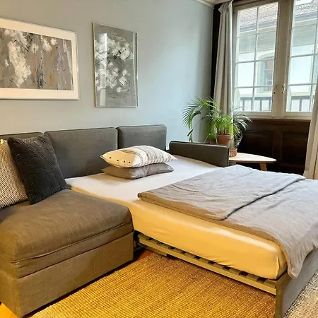 Wake Up In Old Town Queen Bed Fast Wifi Lägenhet *