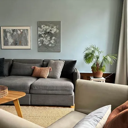 Wake Up In Old Town Queen Bed Fast Wifi Apartament