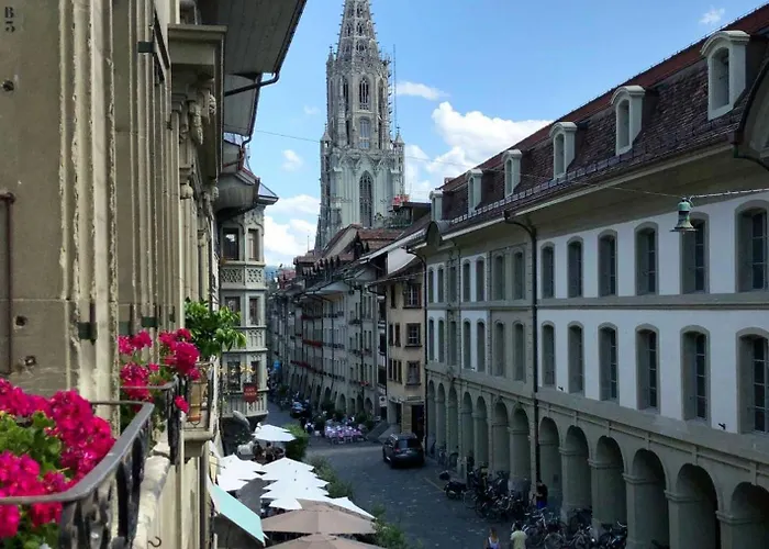 Wake Up In Old Town Queen Bed Fast Wifi برن