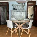 Bright & Stylish-Heart Of Old City-Experienced Hosts Berna